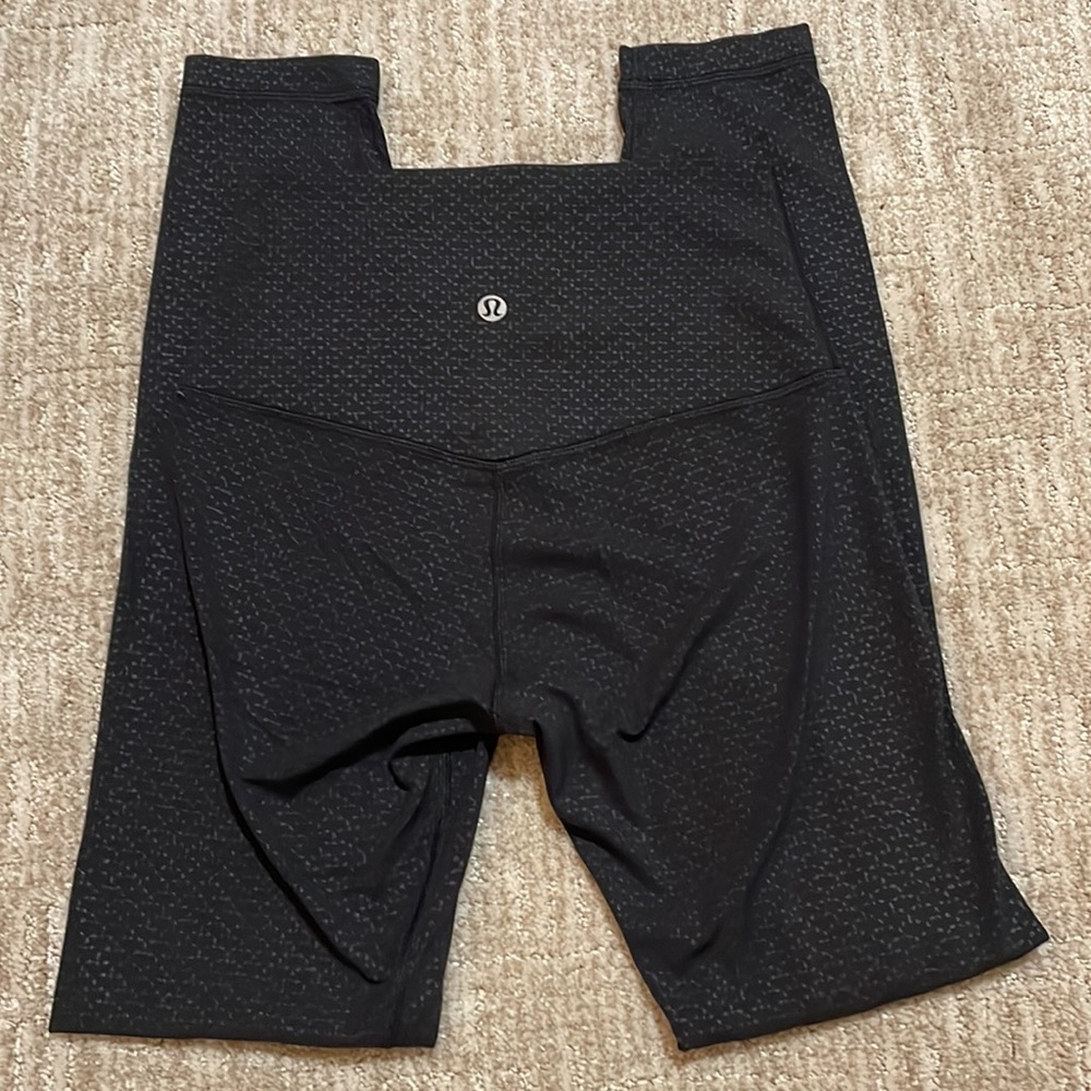 Lululemon Foil Print Align 25” size 2